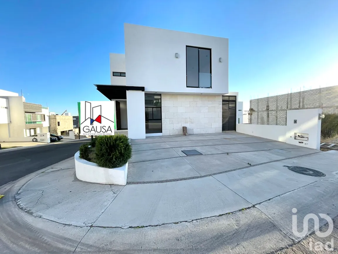 Casa en Venta en Lomas de Juriquilla, Querétaro, Querétaro | NEX-228091 | iad México | Foto 1 de 24