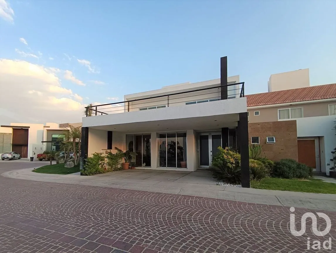 Casa en Venta en Cumbres del Lago, Querétaro, Querétaro | NEX-228159 | iad México | Foto 1 de 41