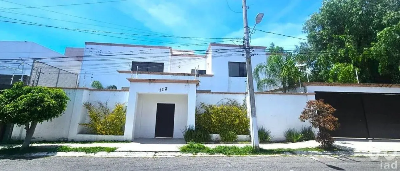 Casa en Venta en Juriquilla, Querétaro, Querétaro | NEX-231854 | iad México | Foto 2 de 38