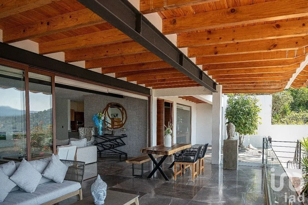 Casa en Renta en Valle de Bravo, Valle de Bravo, Estado de México | NEX-290341 | iad México | Foto 25 de 33