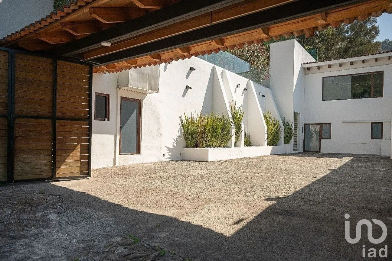 Casa en Renta en Valle de Bravo, Valle de Bravo, Estado de México | NEX-290341 | iad México | Foto 32 de 33