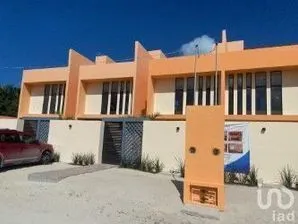 NEX-199564 - Casa en Venta, con 1 recamara, con 2 baños, con 202.99 m2 de construcción en Chelem, CP 97336, Yucatán.