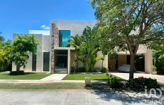 NEX-199751 - Casa en Venta, con 3 recamaras, con 3 baños, con 450 m2 de construcción en Yucatán Country Club, CP 97308, Yucatán.