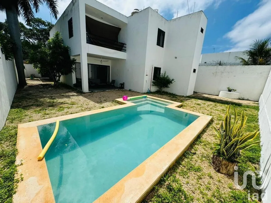 Casa en Renta en Leandro Valle, Mérida, Yucatán | NEX-228446 | iad México | Foto 3 de 26