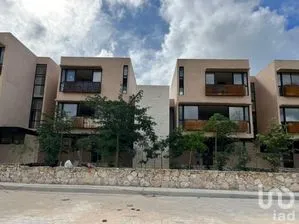 NEX-268025 - Departamento en Venta, con 2 recamaras, con 2 baños, con 115 m2 de construcción en Xcanatún, CP 97302, Yucatán.