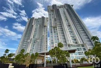 NEX-268341 - Departamento en Venta, con 3 recamaras, con 3 baños, con 310.37 m2 de construcción.