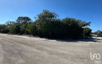 NEX-270405 - Terreno en Venta en Jardines de Rejoyada, CP 97307, Yucatán.