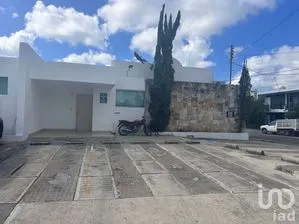 NEX-273278 - Oficina en Renta, con 300 m2 de construcción en Itzimna, CP 97100, Yucatán.