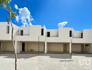 NEX-276208 - Casa en Venta, con 3 recamaras, con 2 baños, con 168 m2 de construcción en Dzityá, CP 97302, Yucatán.