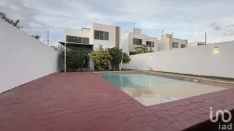 NEX-284967 - Casa en Venta, con 3 recamaras, con 3 baños, con 264.4 m2 de construcción.