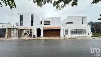 NEX-287946 - Casa en Renta, con 3 recamaras, con 3 baños, con 200 m2 de construcción en Montecarlo, CP 97130, Yucatán.