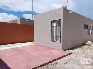 NEX-287954 - Casa en Venta, con 2 recamaras, con 1 baño, con 53.55 m2 de construcción en Ciudad Caucel, CP 97314, Yucatán.