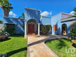 NEX-288526 - Casa en Venta, con 3 recamaras, con 4 baños, con 439.55 m2 de construcción en Benito Juárez Nte, CP 97119, Yucatán.