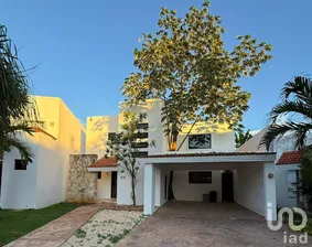 NEX-289406 - Casa en Renta, con 3 recamaras, con 4 baños, con 276.27 m2 de construcción en Cocoyoles, CP 97305, Yucatán.