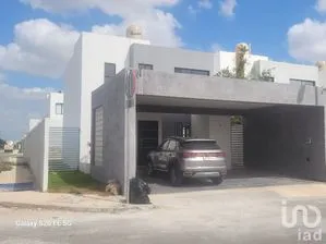 NEX-291415 - Casa en Renta, con 2 recamaras, con 1 baño, con 216 m2 de construcción en Dzityá, CP 97302, Yucatán.