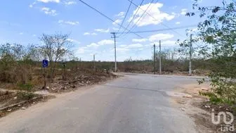 NEX-292214 - Terreno en Venta en Paseos de Opichen, CP 97246, Yucatán.