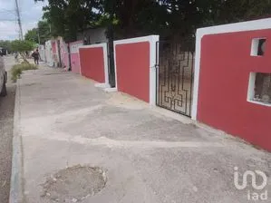 NEX-293113 - Casa en Venta, con 1 recamara, con 1 baño, con 60 m2 de construcción en Emiliano Zapata Sur, CP 97297, Yucatán.