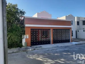 NEX-106242 - Casa en Venta, con 3 recamaras, con 2 baños, con 230 m2 de construcción en Las Américas, CP 97302, Yucatán.