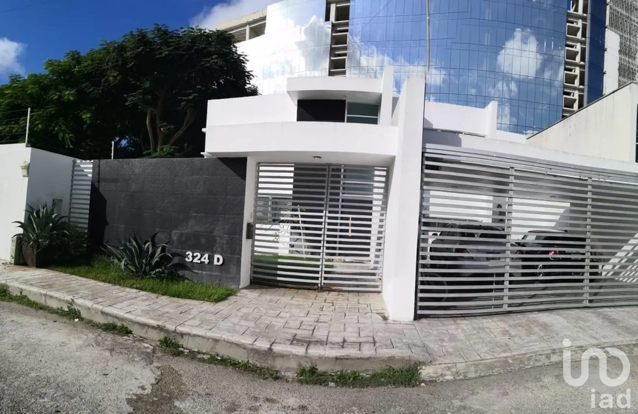Casa en Venta en Montebello, Mérida, Yucatán | NEX-270663 | iad México | Foto 1 de 22