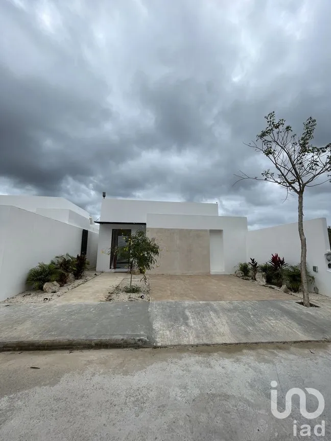Casa en Venta en Conkal, Conkal, Yucatán | NEX-270847 | iad México | Foto 1 de 49