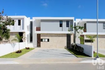 NEX-270919 - Casa en Venta, con 3 recamaras, con 4 baños, con 208 m2 de construcción.