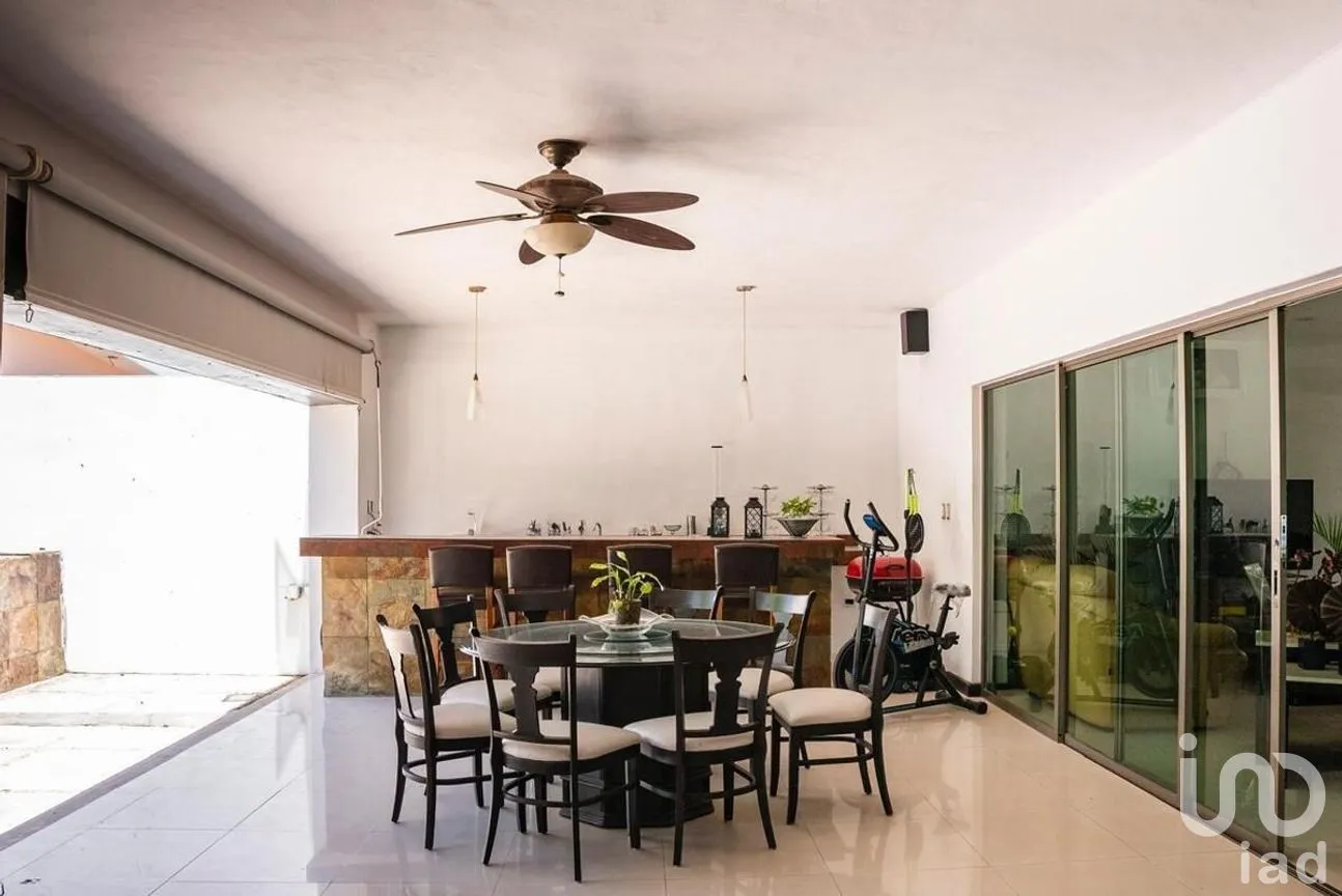 Casa en Venta en Residencial Colonia México, Mérida, Yucatán | NEX-271002 | iad México | Foto 9 de 46