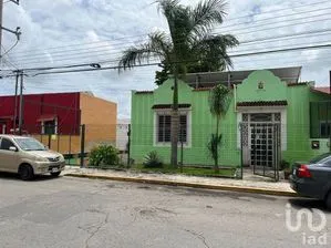 NEX-271623 - Local en Venta, con 754.87 m2 de construcción en Esperanza, CP 97169, Yucatán.