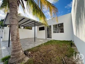 NEX-280528 - Casa en Venta, con 2 recamaras, con 2 baños, con 72.43 m2 de construcción en Caucel, CP 97314, Yucatán.