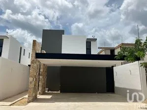 NEX-287925 - Casa en Venta, con 3 recamaras, con 4 baños, con 319.3 m2 de construcción en Tamanché, CP 97304, Yucatán.