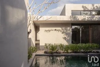 NEX-288362 - Casa en Venta, con 2 recamaras, con 2 baños, con 149.59 m2 de construcción en Jesús Carranza, CP 97109, Yucatán.