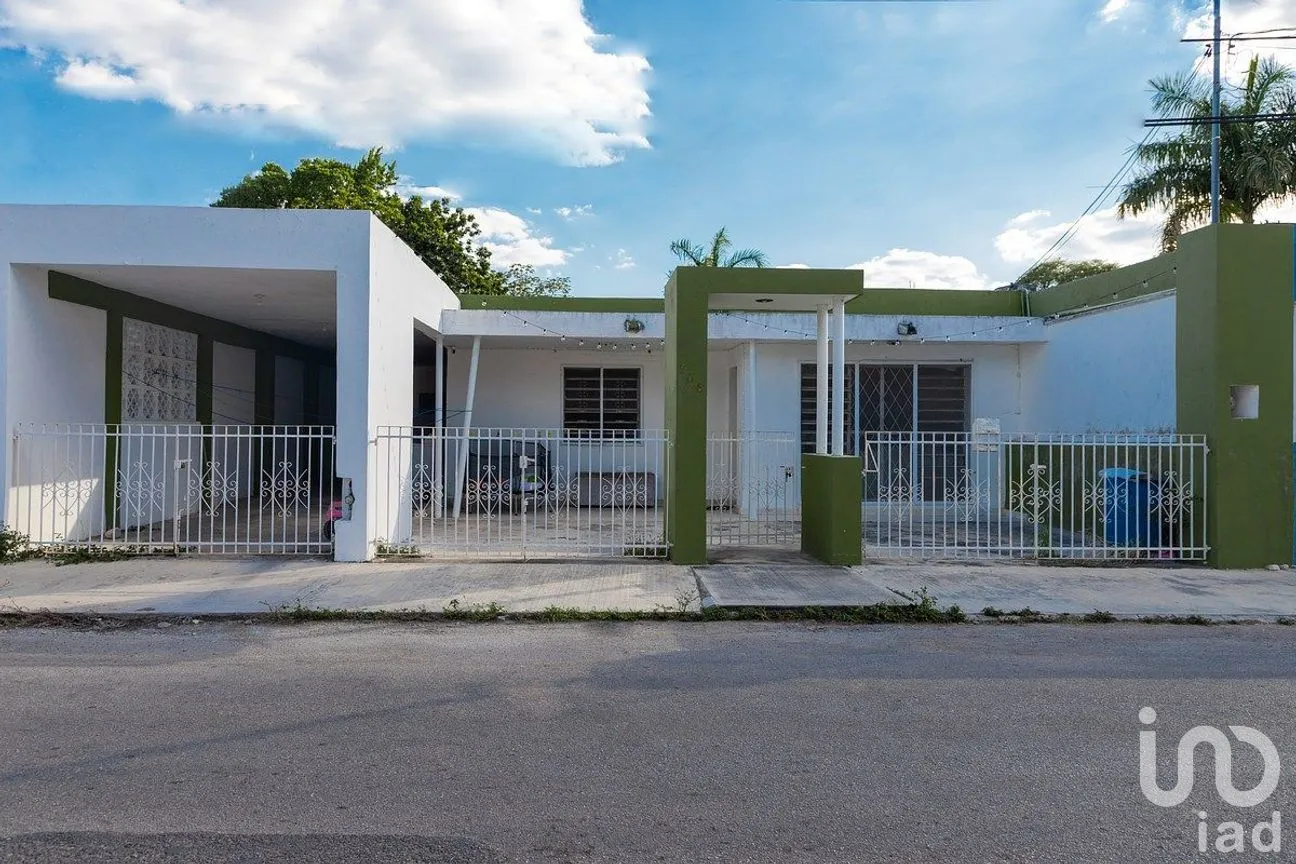 Casa en Venta en Pensiones, Mérida, Yucatán | NEX-290581 | iad México | Foto 1 de 8