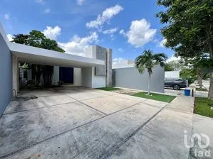 NEX-295262 - Casa en Venta, con 3 recamaras, con 4 baños, con 285 m2 de construcción.
