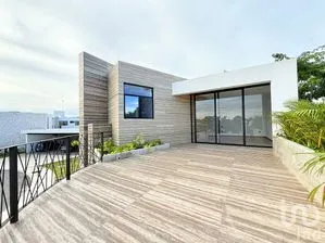 NEX-299771 - Casa en Venta, con 3 recamaras, con 3 baños, con 248 m2 de construcción.