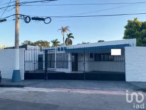 NEX-98863 - Casa en Venta, con 3 recamaras, con 3 baños, con 177 m2 de construcción.