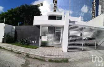 NEX-99864 - Casa en Venta, con 4 recamaras, con 6 baños, con 300 m2 de construcción.