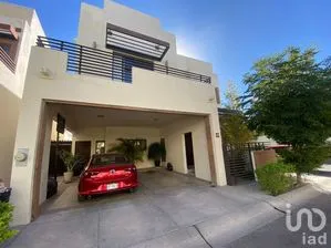 NEX-288012 - Casa en Venta, con 3 recamaras, con 2 baños, con 274.79 m2 de construcción en Alta Firenze Residencial, CP 83104, Sonora.