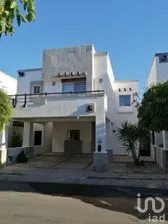 NEX-288014 - Casa en Venta, con 3 recamaras, con 2 baños, con 213 m2 de construcción en Tosali Residencial, CP 83148, Sonora.