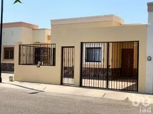 NEX-290514 - Casa en Venta, con 3 recamaras, con 2 baños, con 92 m2 de construcción en Corceles Residencial, CP 83243, Sonora.