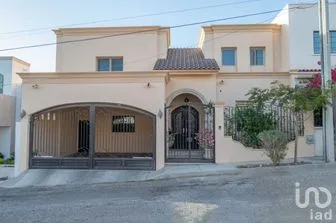 NEX-290516 - Casa en Venta, con 4 recamaras, con 3 baños, con 447.51 m2 de construcción en Los Sabinos, CP 83146, Sonora.
