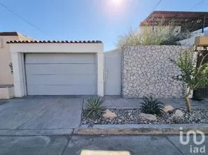 NEX-290521 - Casa en Venta, con 3 recamaras, con 2 baños, con 140 m2 de construcción en Colinas, CP 83145, Sonora.