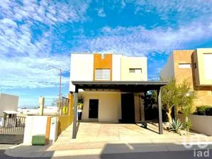 NEX-291467 - Casa en Renta, con 3 recamaras, con 2 baños, con 180 m2 de construcción en Cárdeno Residencial, CP 83106, Sonora.