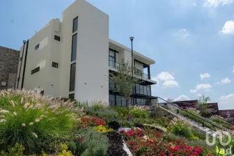 NEX-103264 - Departamento en Venta, con 2 recamaras, con 2 baños, con 102 m2 de construcción.