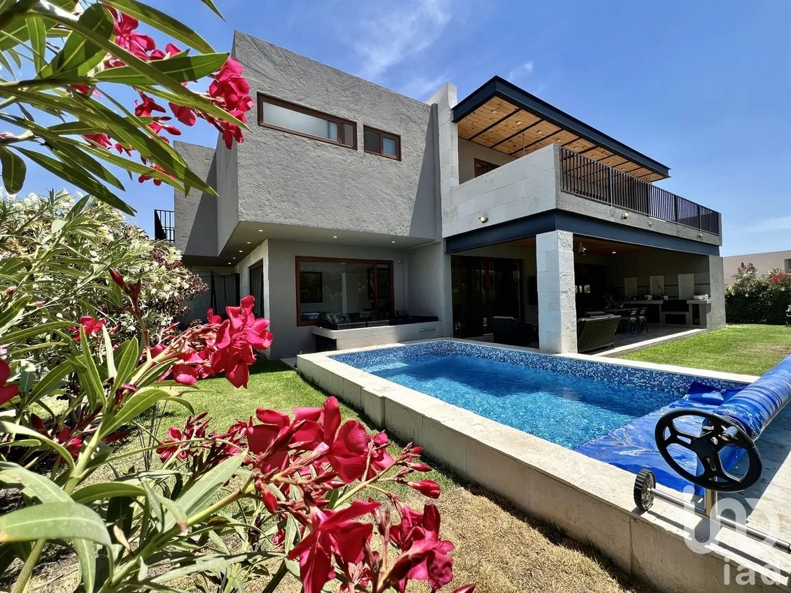 Casa en Venta en El Campanario, Querétaro, Querétaro | NEX-280388 | iad México | Foto 1 de 24