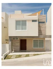 NEX-91579 - Casa en Venta, con 3 recamaras, con 3 baños, con 242 m2 de construcción en Zibatá, CP 76269, Querétaro.