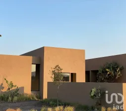 NEX-91870 - Casa en Venta, con 3 recamaras, con 3 baños, con 276 m2 de construcción en La Providencia, CP 37883, Guanajuato.