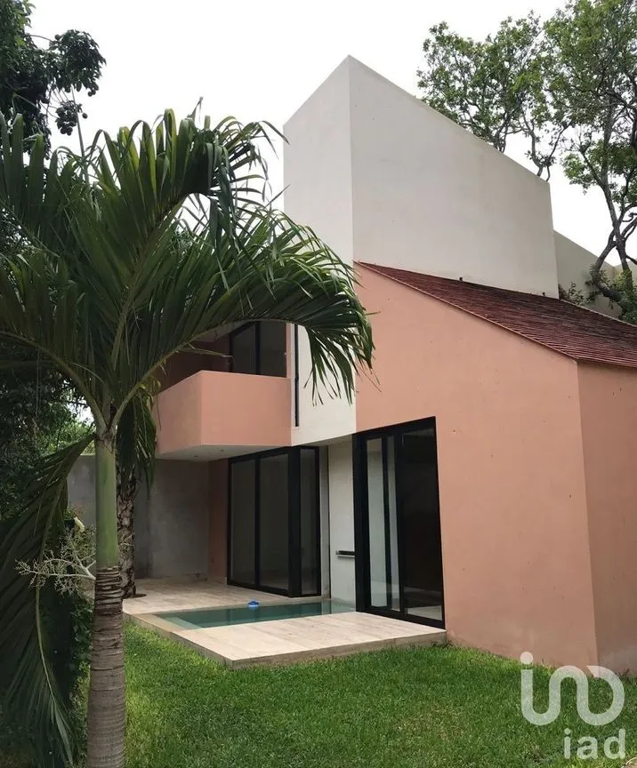 Casa en Venta en Colonial Chuburna, Mérida, Yucatán | NEX-108035 | iad México | Foto 2 de 6