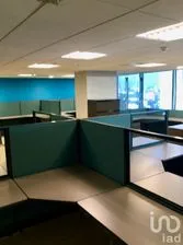 NEX-207590 - Oficina en Renta, con 2 baños, con 825 m2 de construcción.