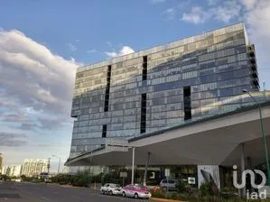 NEX-207775 - Oficina en Renta, con 2 baños, con 388 m2 de construcción.