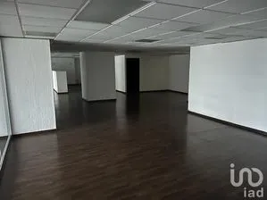 NEX-207799 - Oficina en Renta, con 2 baños, con 308 m2 de construcción.