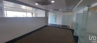 NEX-212087 - Oficina en Renta, con 2 baños, con 132 m2 de construcción.